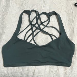 Lululemon sports bra. Size 6